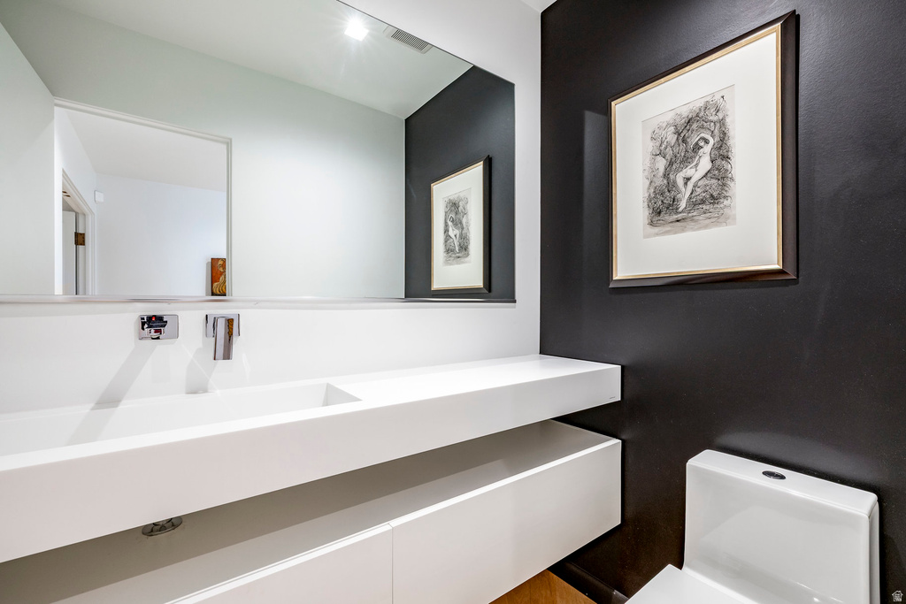 1497 S DEVONSHIRE DR Salt Lake City, UT 84108