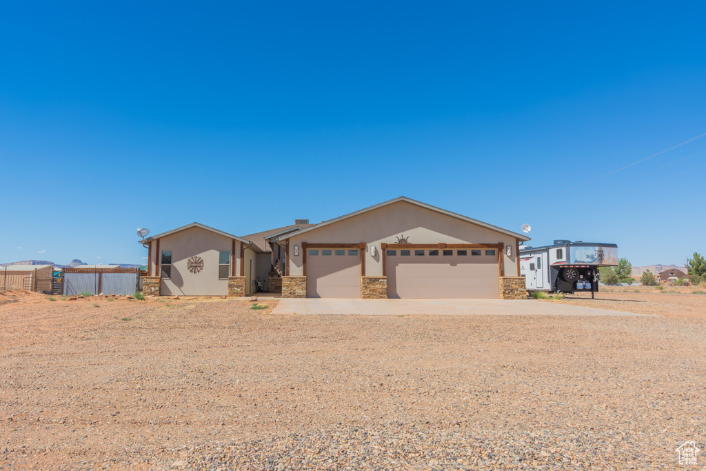 Photo 11 for MLS #2102996 at 4830 W Pioneer