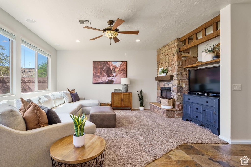 Photo 7 for MLS #2102997 at 2602 E Spring Canyon Dr