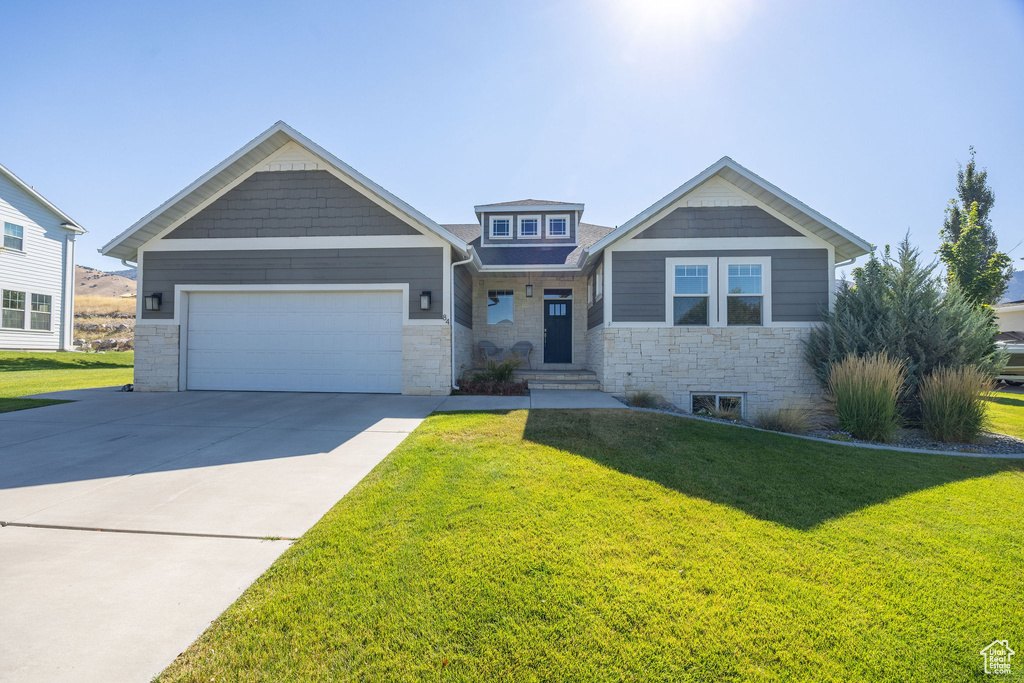 Photo 3 for MLS #2103000 at 84 N 820 East