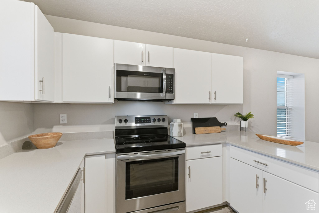 Photo 6 for MLS #2103006 at 1167 E Telegraph St #B305