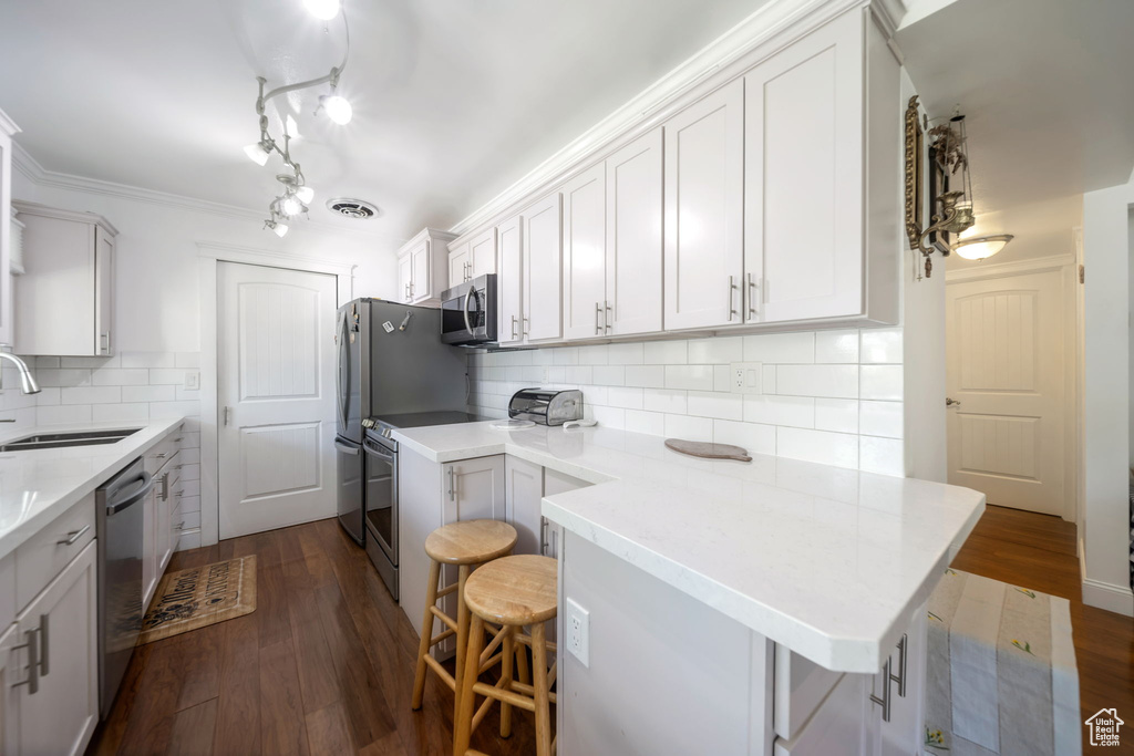 Photo 7 for MLS #2103019 at 618 N Oakley St #B206