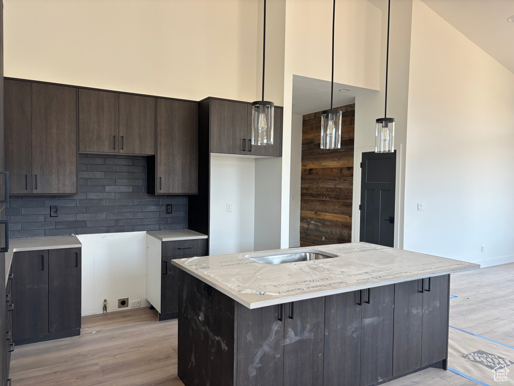 Photo 7 for MLS #2103024 at 4781 E Howe Dr #240