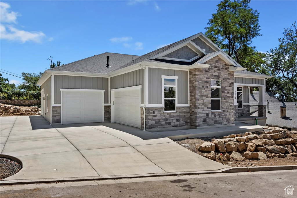 Photo 2 for MLS #2103025 at 334 E Cottrell Ln
