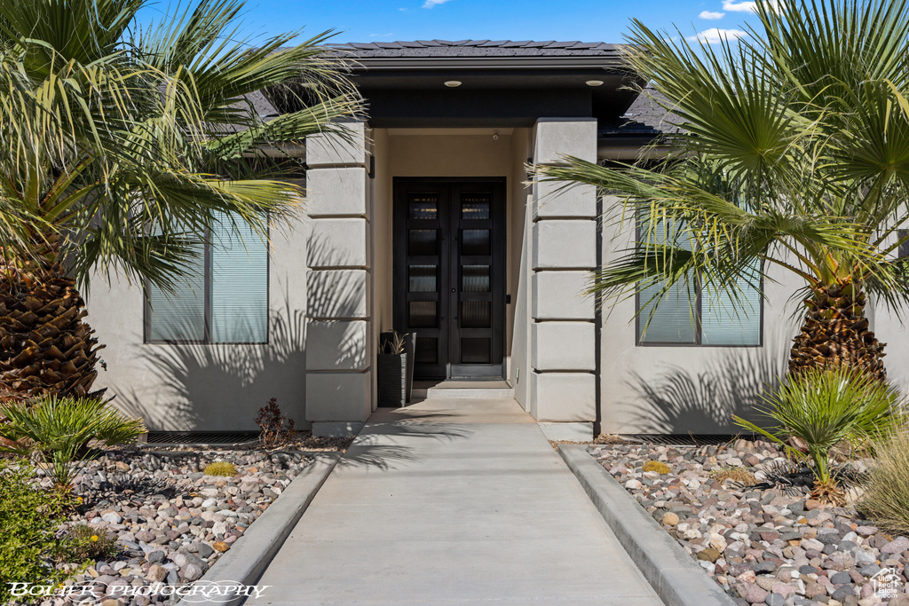 Photo 7 for MLS #2103028 at 728 W Sir Monte Dr