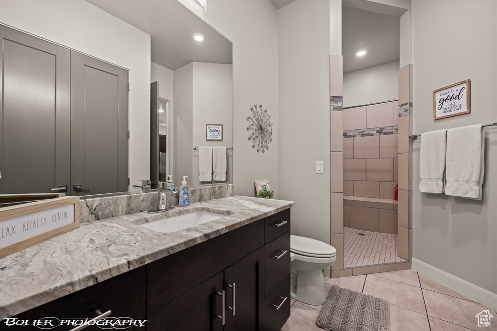 Photo 48 for MLS #2103028 at 728 W Sir Monte Dr