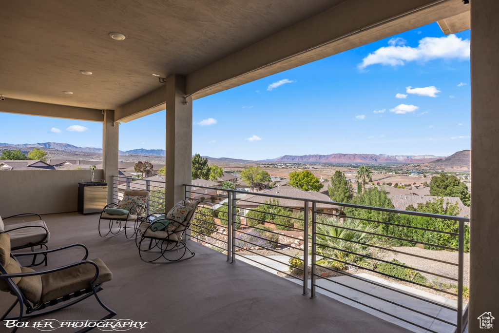Photo 96 for MLS #2103028 at 728 W Sir Monte Dr
