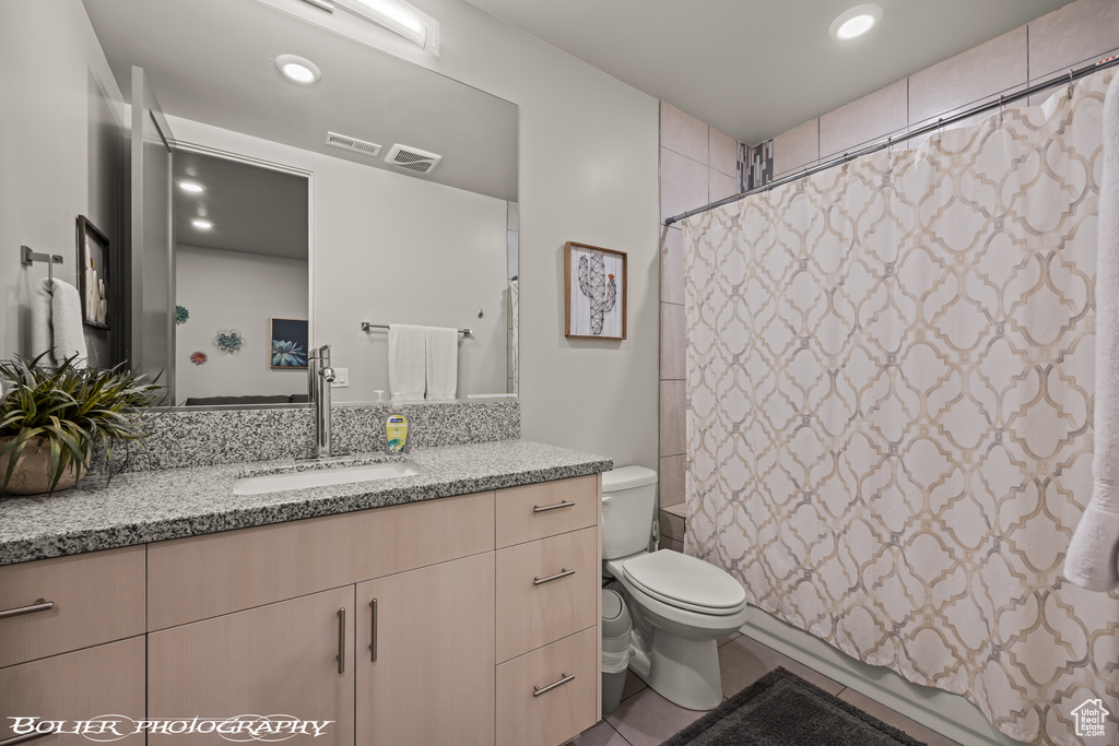 Photo 73 for MLS #2103028 at 728 W Sir Monte Dr