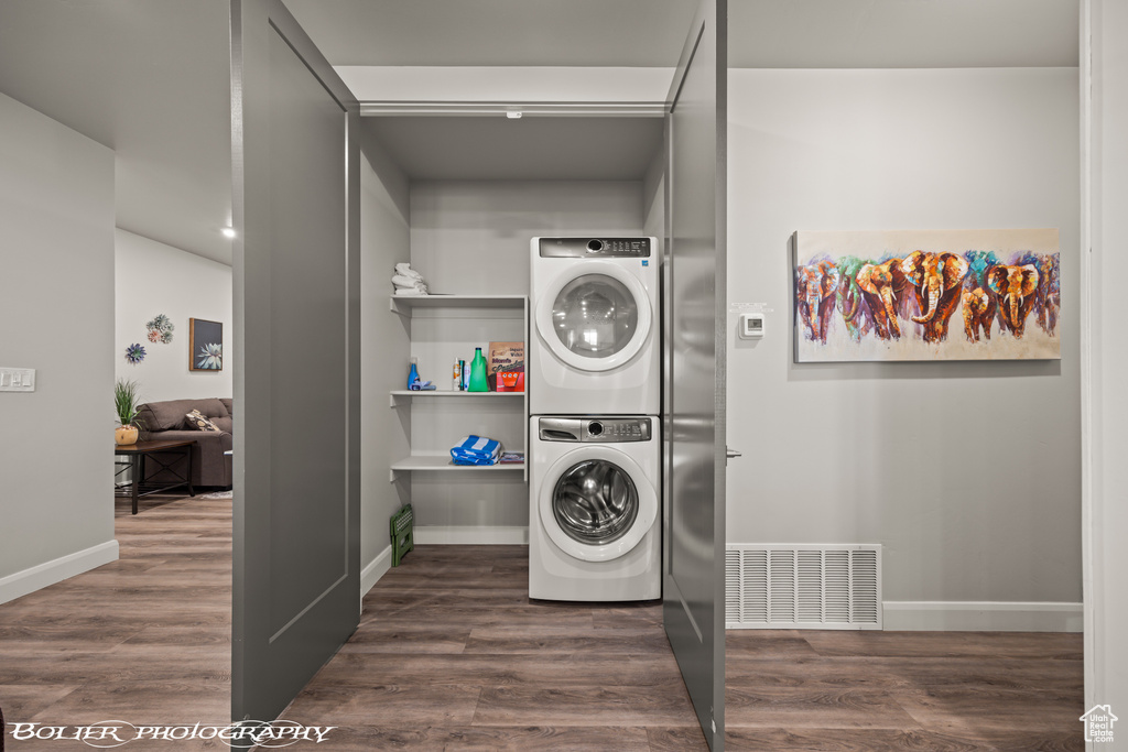 Photo 82 for MLS #2103028 at 728 W Sir Monte Dr
