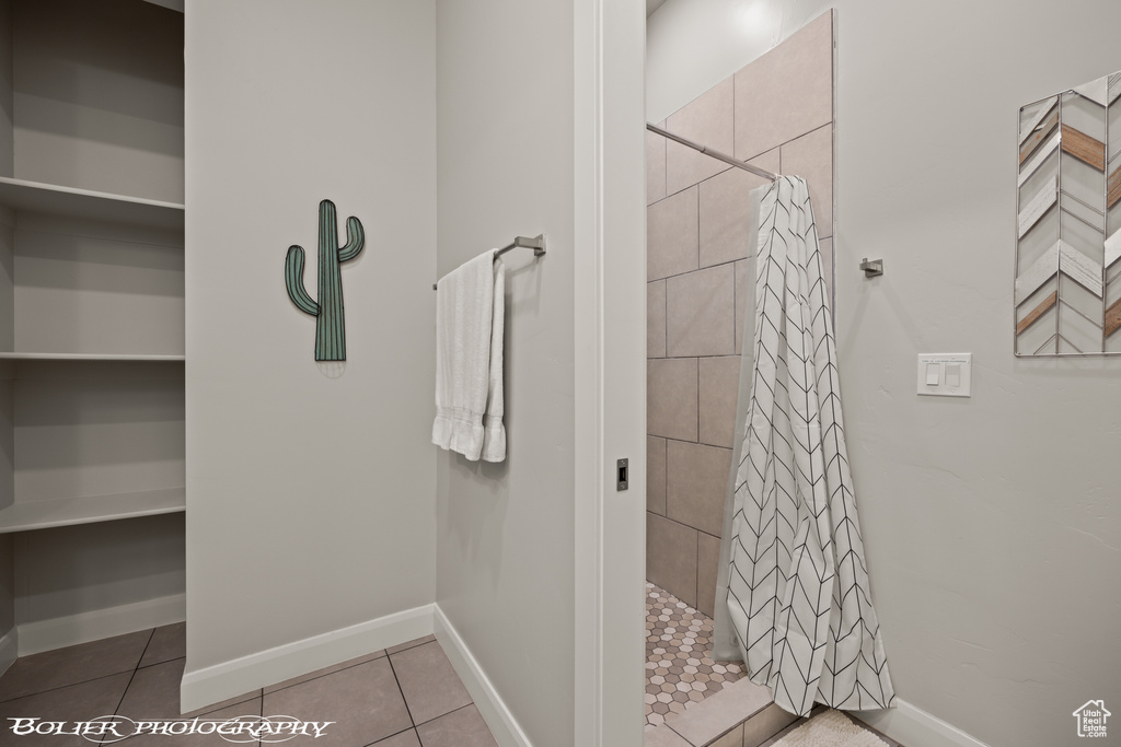 Photo 79 for MLS #2103028 at 728 W Sir Monte Dr