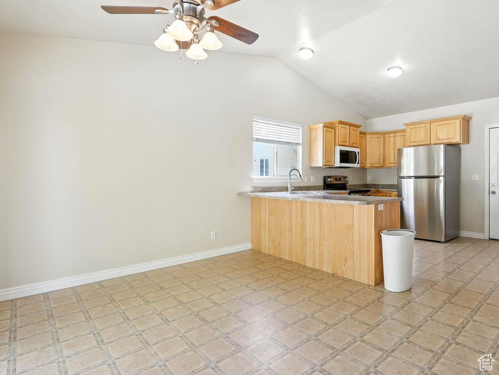718 FOX RUN DR Tooele, UT 84074