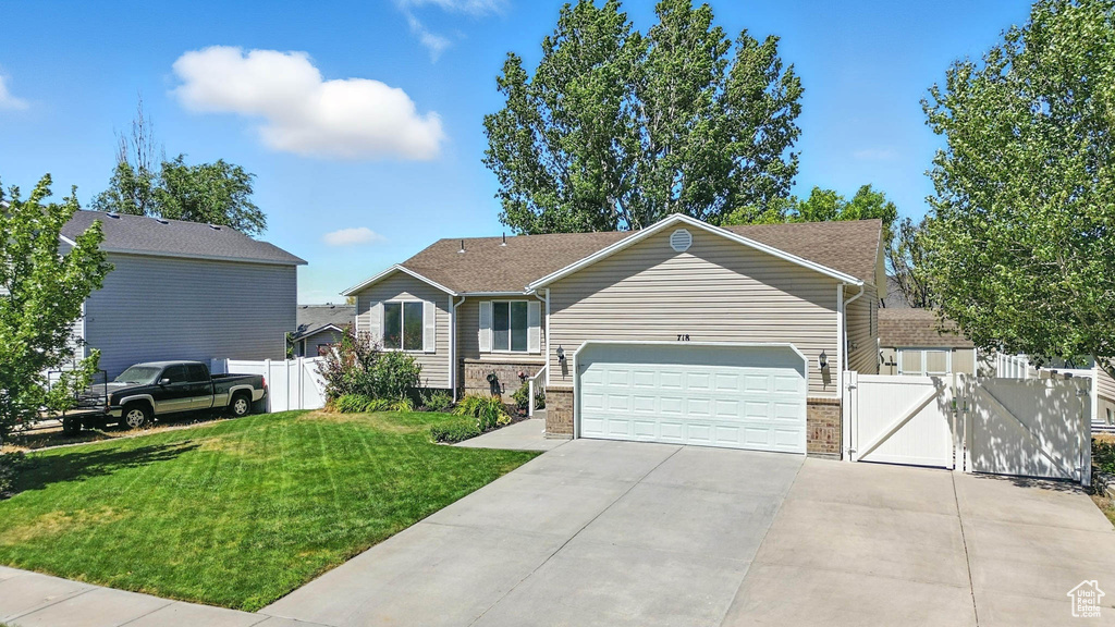 718 FOX RUN DR Tooele, UT 84074