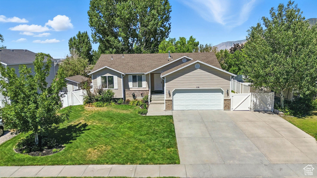 718 FOX RUN DR Tooele, UT 84074