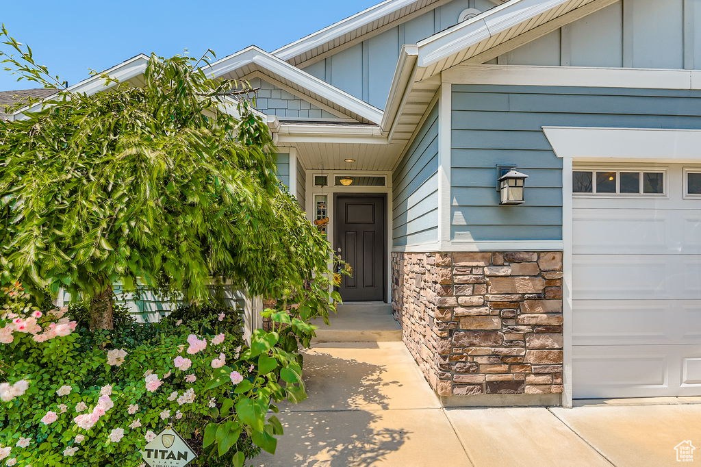 Photo 3 for MLS #2103031 at 7034 S Cadens Cv