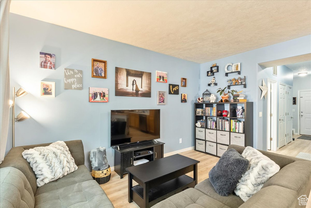 Photo 9 for MLS #2103035 at 6664 S Pines Point Way