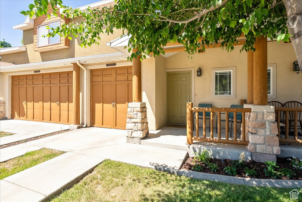 Photo 3 for MLS #2103035 at 6664 S Pines Point Way