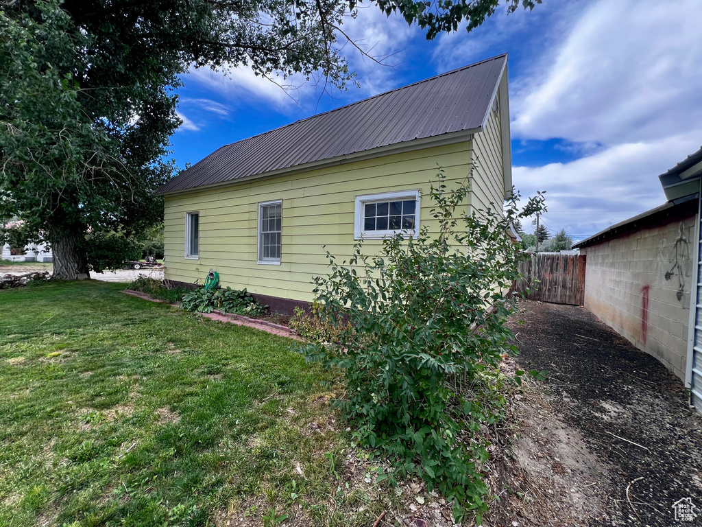 Photo 15 for MLS #2103041 at 191 E 1st