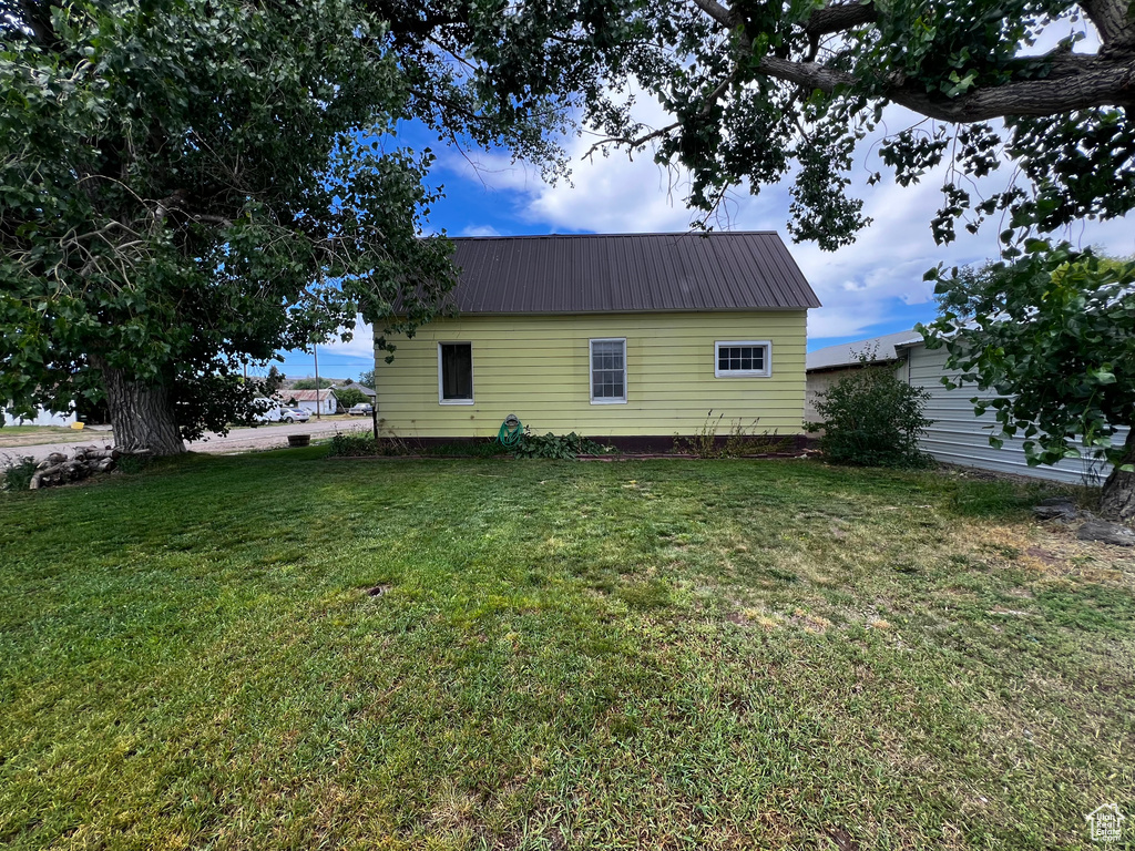 Photo 14 for MLS #2103041 at 191 E 1st