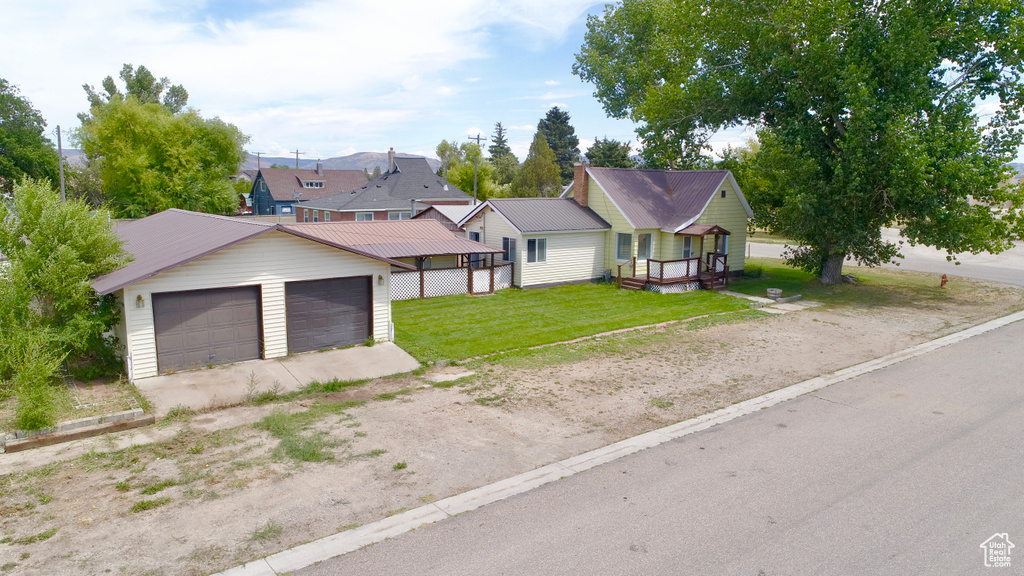 Photo 2 for MLS #2103041 at 191 E 1st