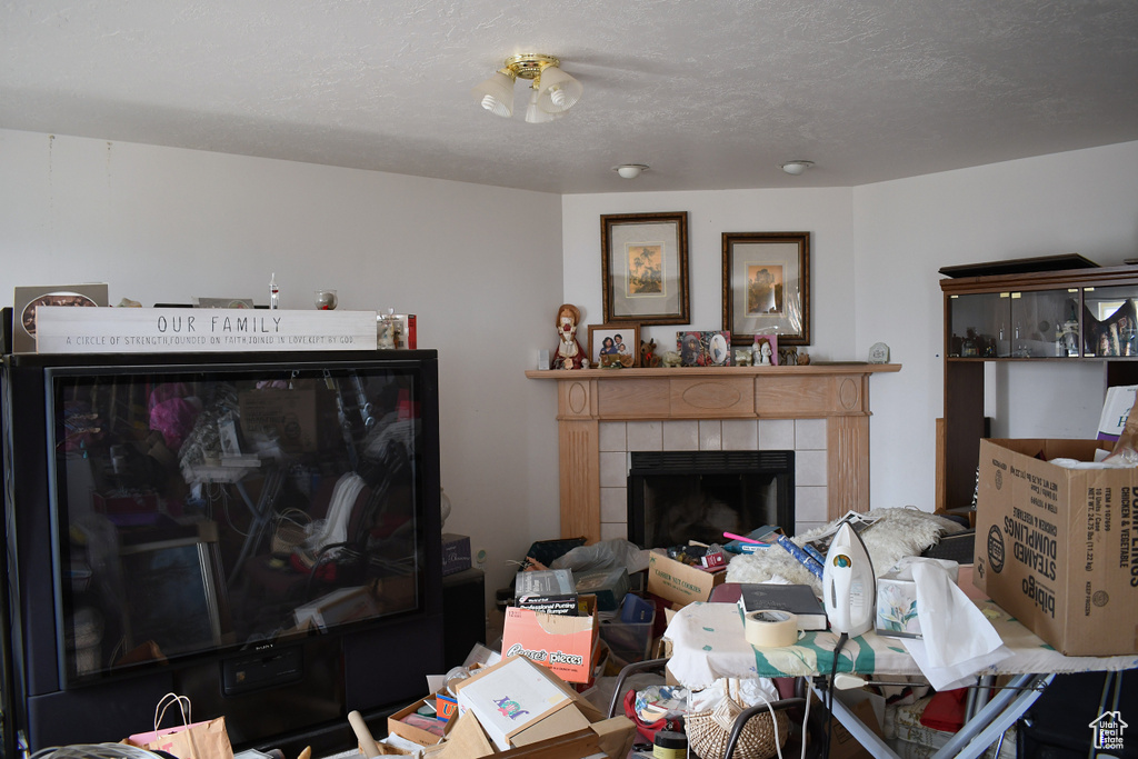 Photo 7 for MLS #2103043 at 8927 Pineview Dr