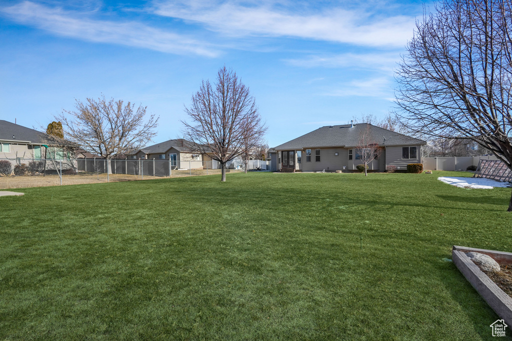 956 S 1525 W Syracuse, UT 84075