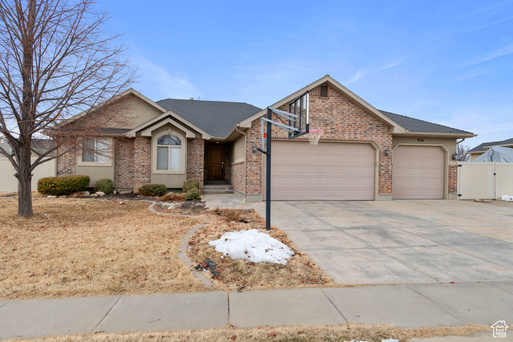 956 S 1525 W Syracuse, UT 84075