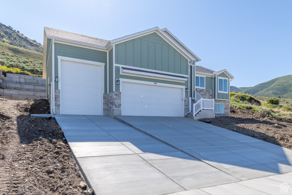 Photo 17 for MLS #2103058 at 64 N Bywater Way