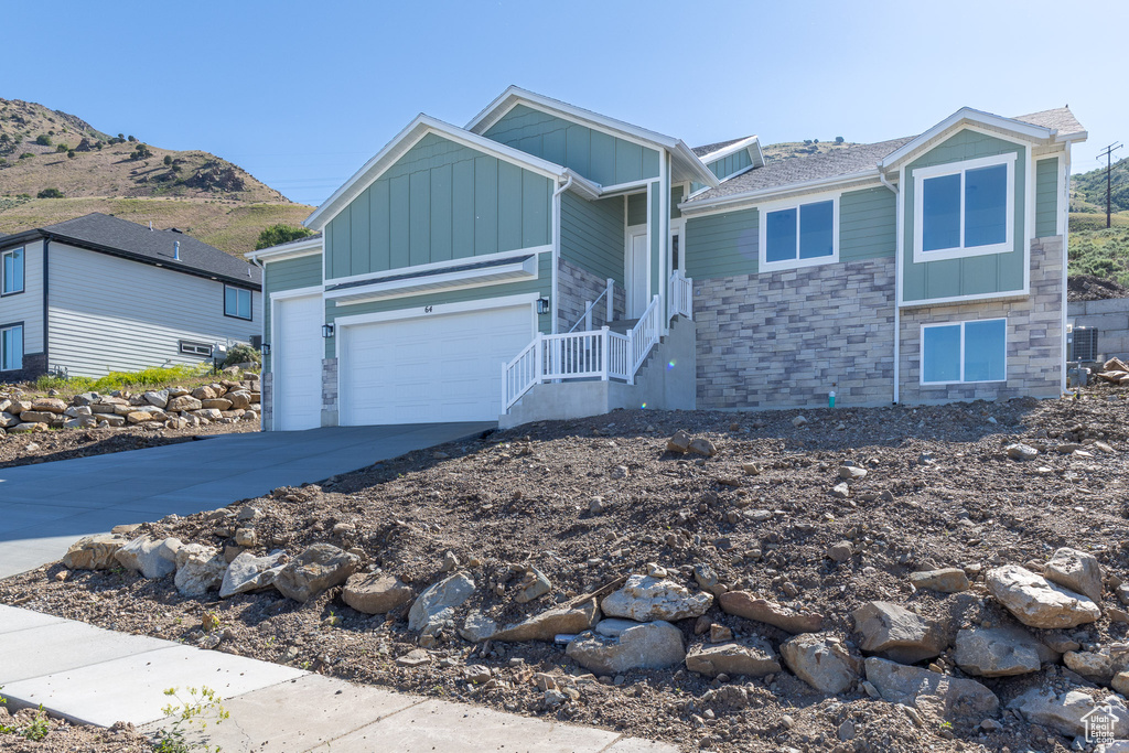 Photo 18 for MLS #2103058 at 64 N Bywater Way