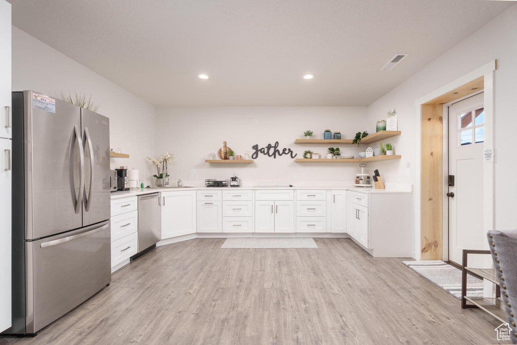 1061 W SMITHSONIAN WAY Apple Valley, UT 84737