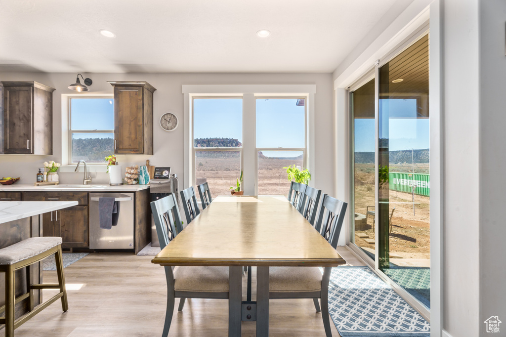 1061 W SMITHSONIAN WAY Apple Valley, UT 84737