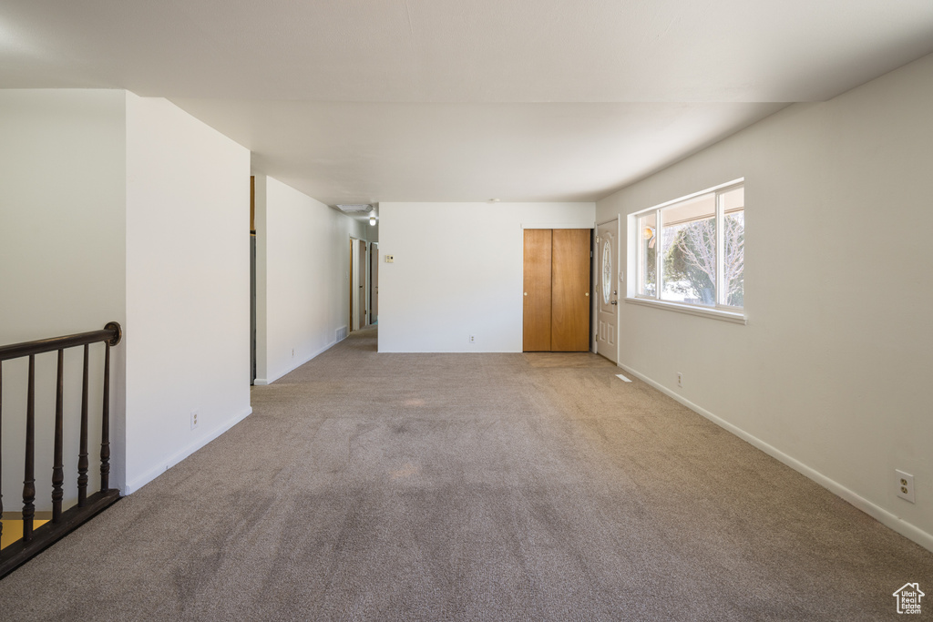 Photo 6 for MLS #2103087 at 491 Mountain View Dr