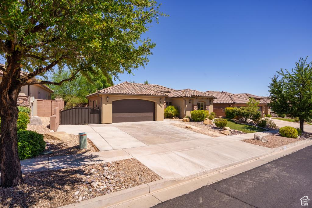 Photo 2 for MLS #2103091 at 522 N La Ruta Dr