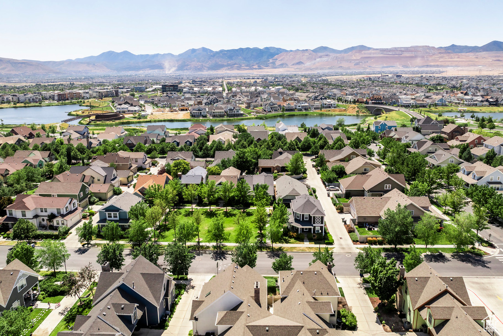 10891 S TOPVIEW RD South Jordan, UT 84009