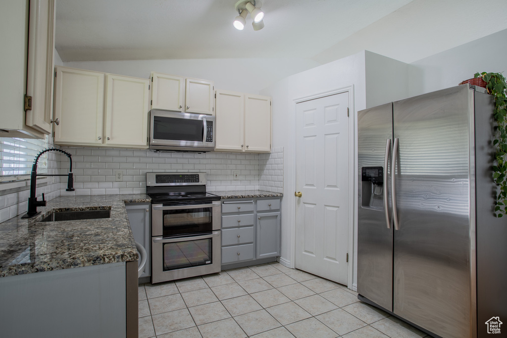 4918 W 6110 S Kearns, UT 84118