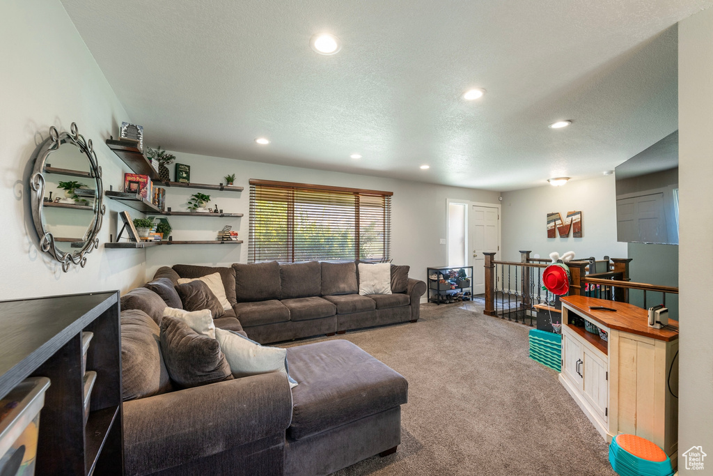 Photo 5 for MLS #2103100 at 301 Birchwood