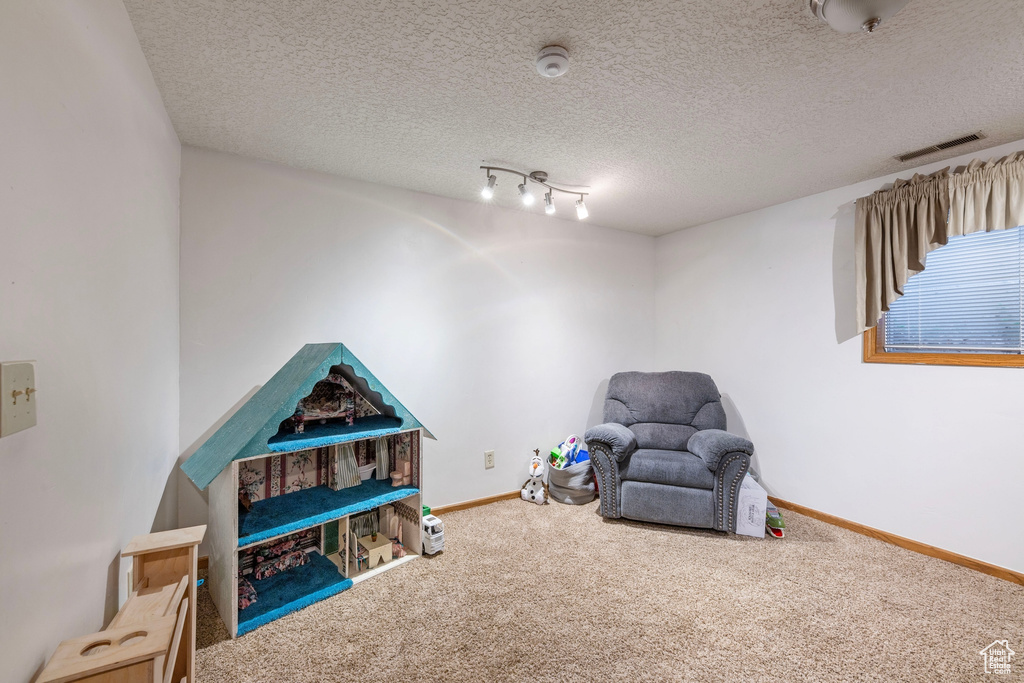 Photo 10 for MLS #2103100 at 301 Birchwood