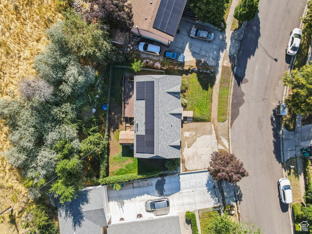 1272 E EARL DR Ogden, UT 84404