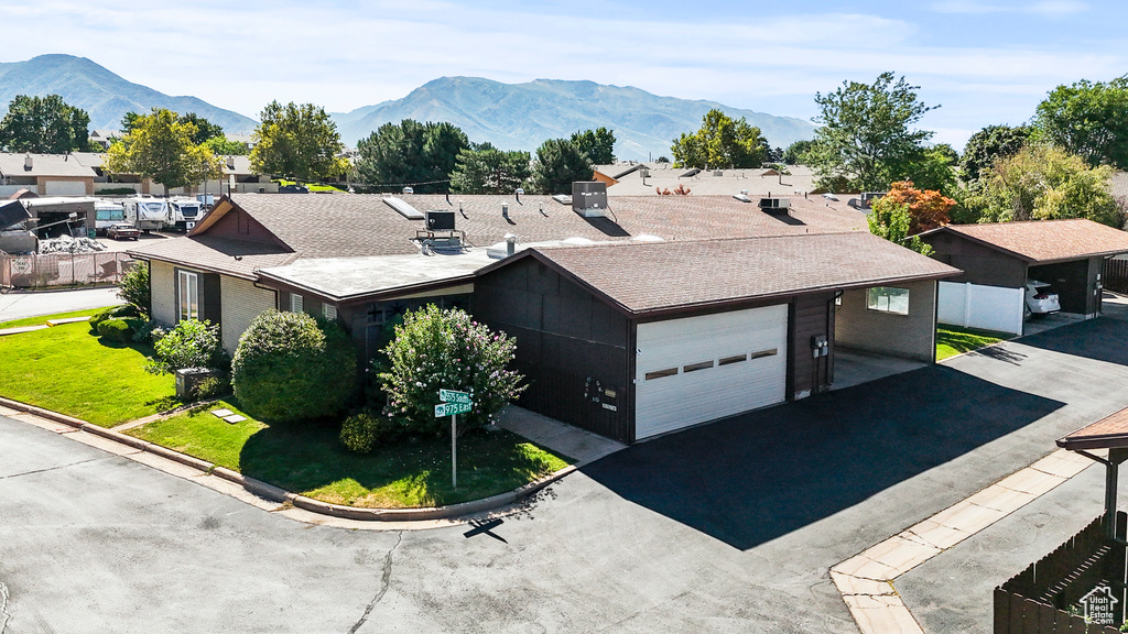 5582 S 975 E South Ogden, UT 84405