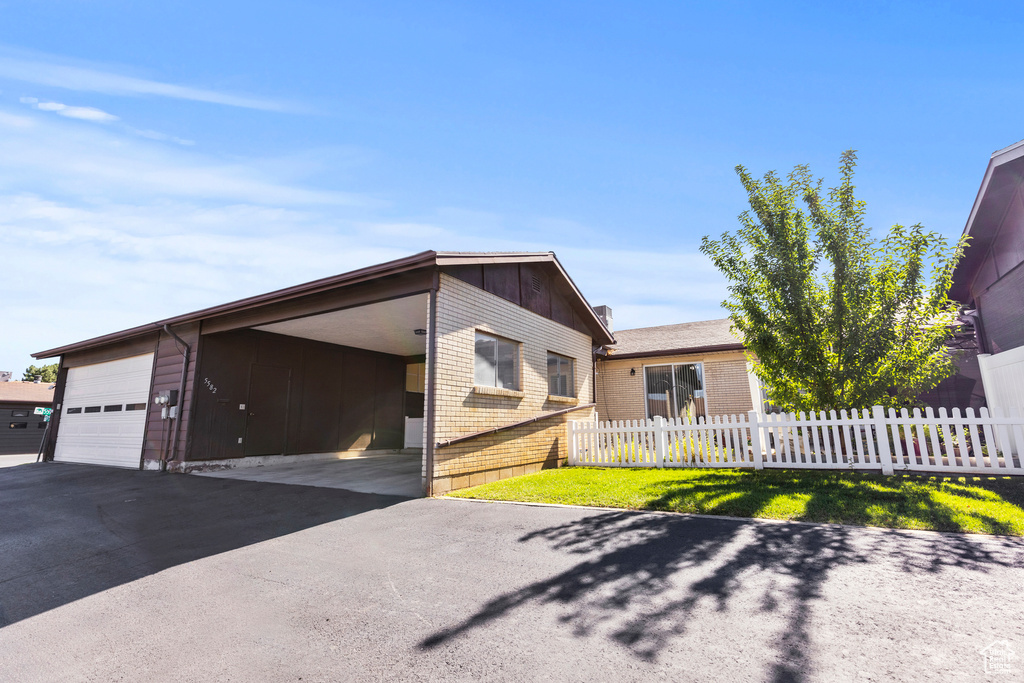 5582 S 975 E South Ogden, UT 84405