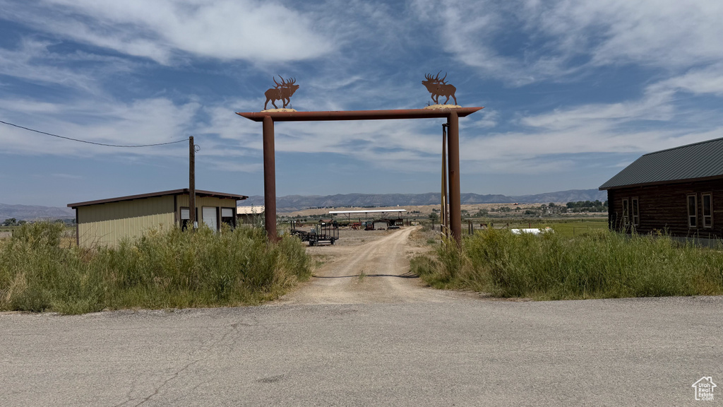 3367 E 4750 S Wellington, UT 84542