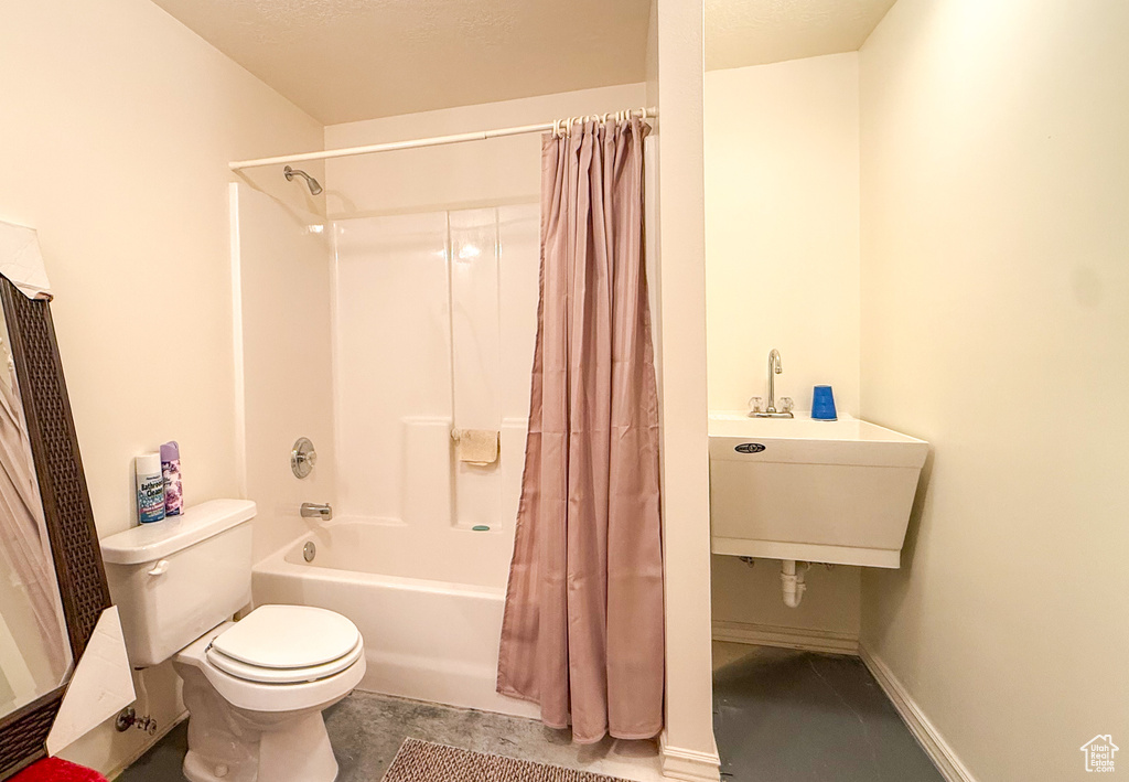 3367 E 4750 S Wellington, UT 84542