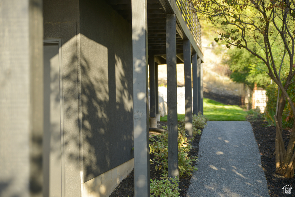 1040 N OAKMONT LN Provo, UT 84604