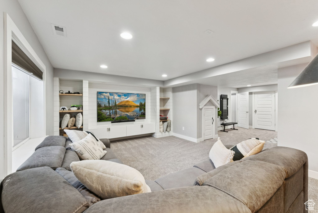 2228 S MOUNTAIN VIEW BLVD Woods Cross, UT 84087