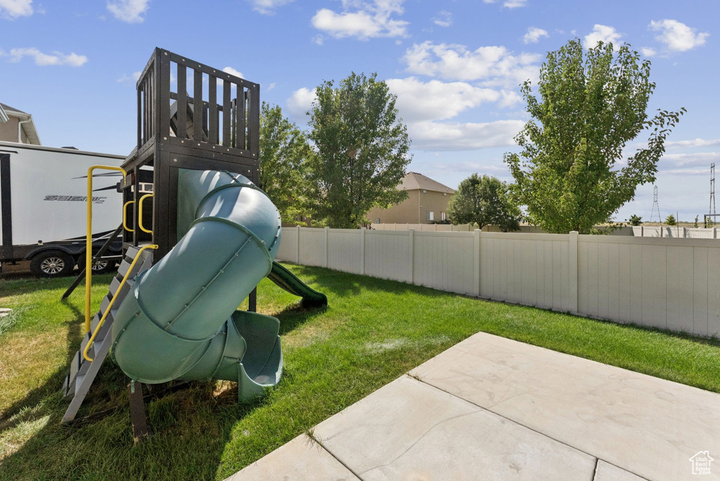 2228 S MOUNTAIN VIEW BLVD Woods Cross, UT 84087