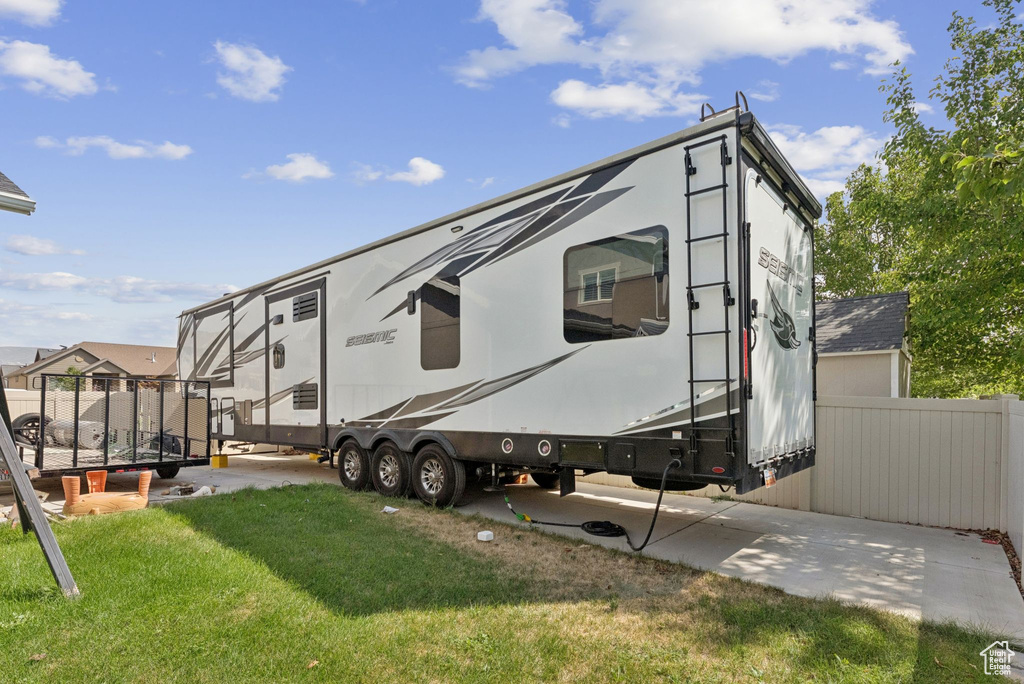 2228 S MOUNTAIN VIEW BLVD Woods Cross, UT 84087