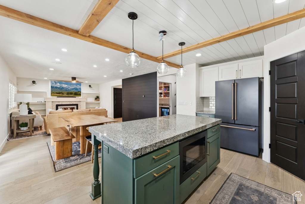 2228 S MOUNTAIN VIEW BLVD Woods Cross, UT 84087