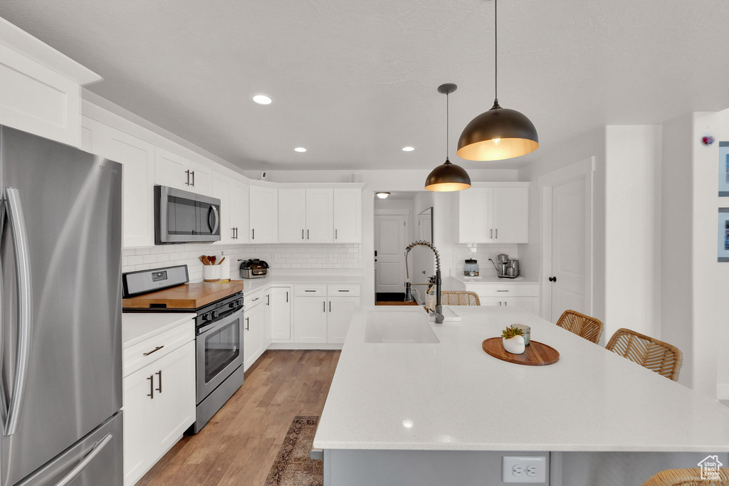 915 W MCKENNA RD Bluffdale, UT 84065