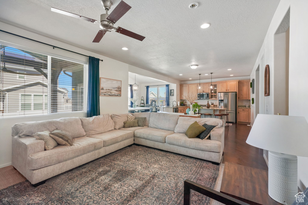 83 N CANYON MAPLE RD Vineyard, UT 84059