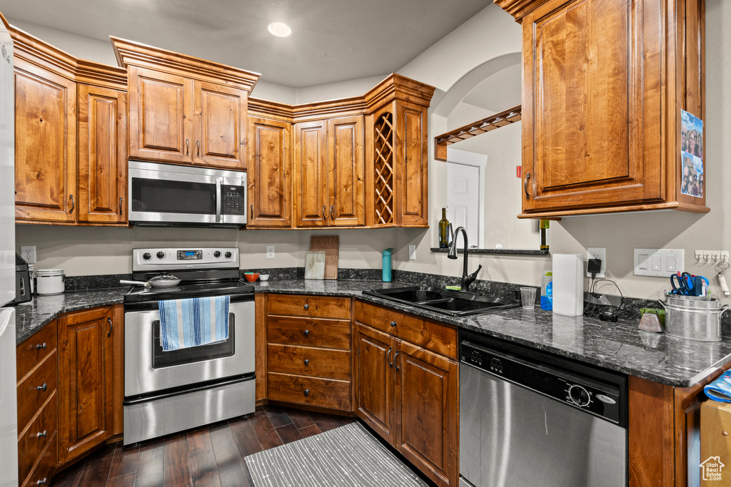 106 W SPRING HILL WAY Saratoga Springs, UT 84045