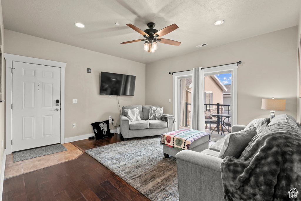 106 W SPRING HILL WAY Saratoga Springs, UT 84045